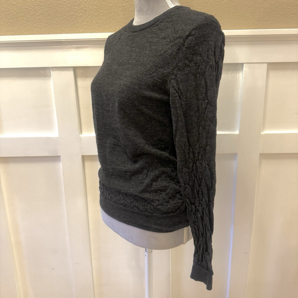 Hugo Boss Finest Italian Yarn Pleated Sweater Size:Small 100% Wool Gray Women
